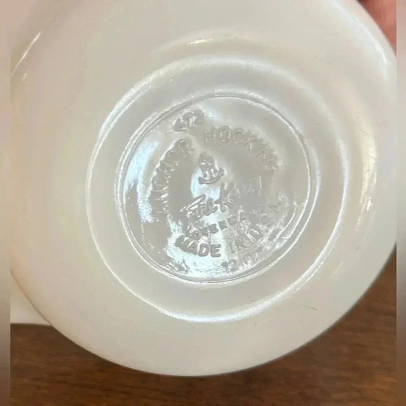 Anchor Hocking Fire King Blue Corn
Flower 12oz Casserole Dish #472 Pristine Cond - Picture 6 of 9